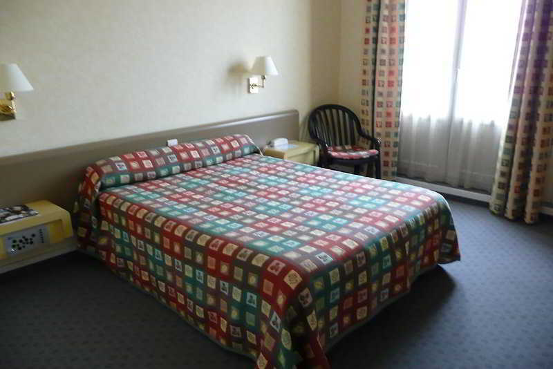 Brit Hotel Cahors - Le France Buitenkant foto